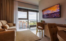 Olszynki Park 1- High-End Luxury Apartment With View, City Centre, Ac By Staynest